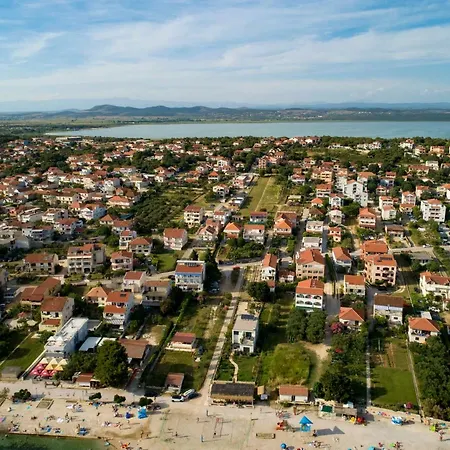 Apartman Kamp Mara Mobile House Ivana