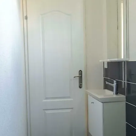Kamp Mara Mobile House Ivana * Pakoštane