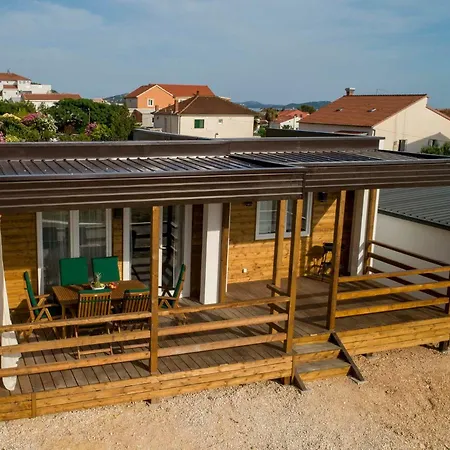 Kamp Mara Mobile House Ivana * Pakostane